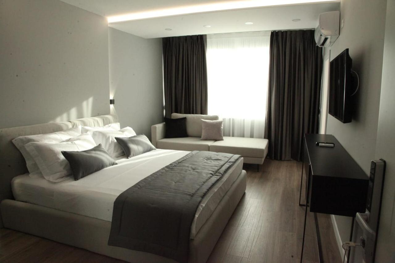 L'Hotel Tirana Exteriör bild