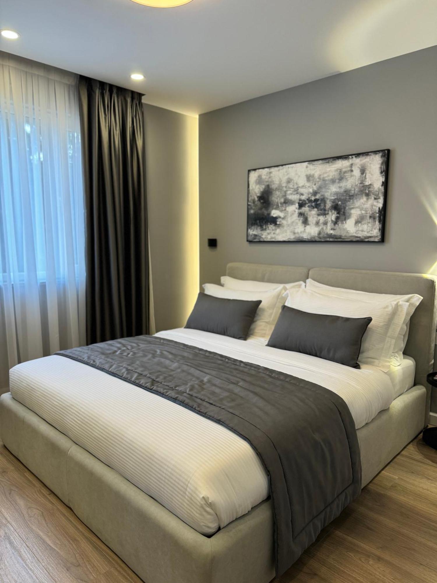 L'Hotel Tirana Exteriör bild