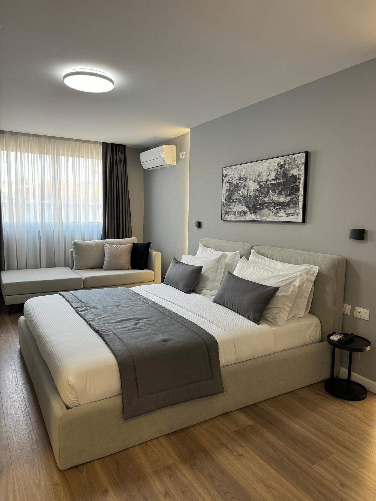 L'Hotel Tirana Exteriör bild